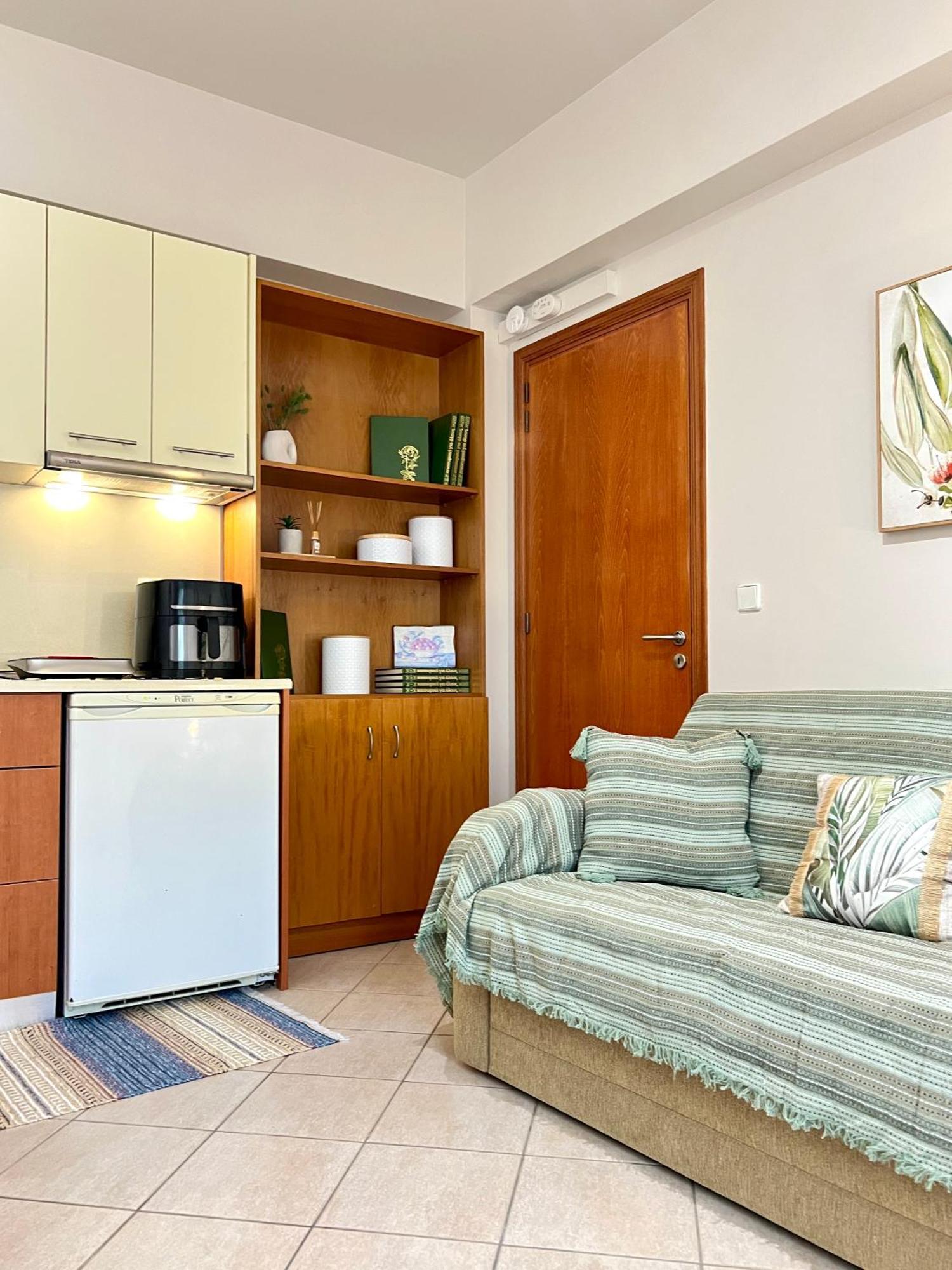 Haplotes Apartman Koszkinú Kültér fotó